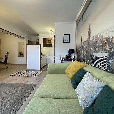 Ybs Apartman Leilighet Zalaegerszeg Eksteriør bilde